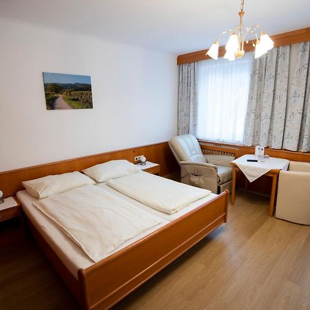 Hotel-Gasthof Martinek Baden Luaran gambar