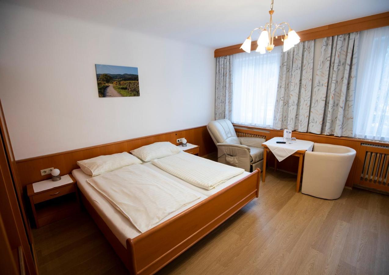 Hotel-Gasthof Martinek Baden Luaran gambar