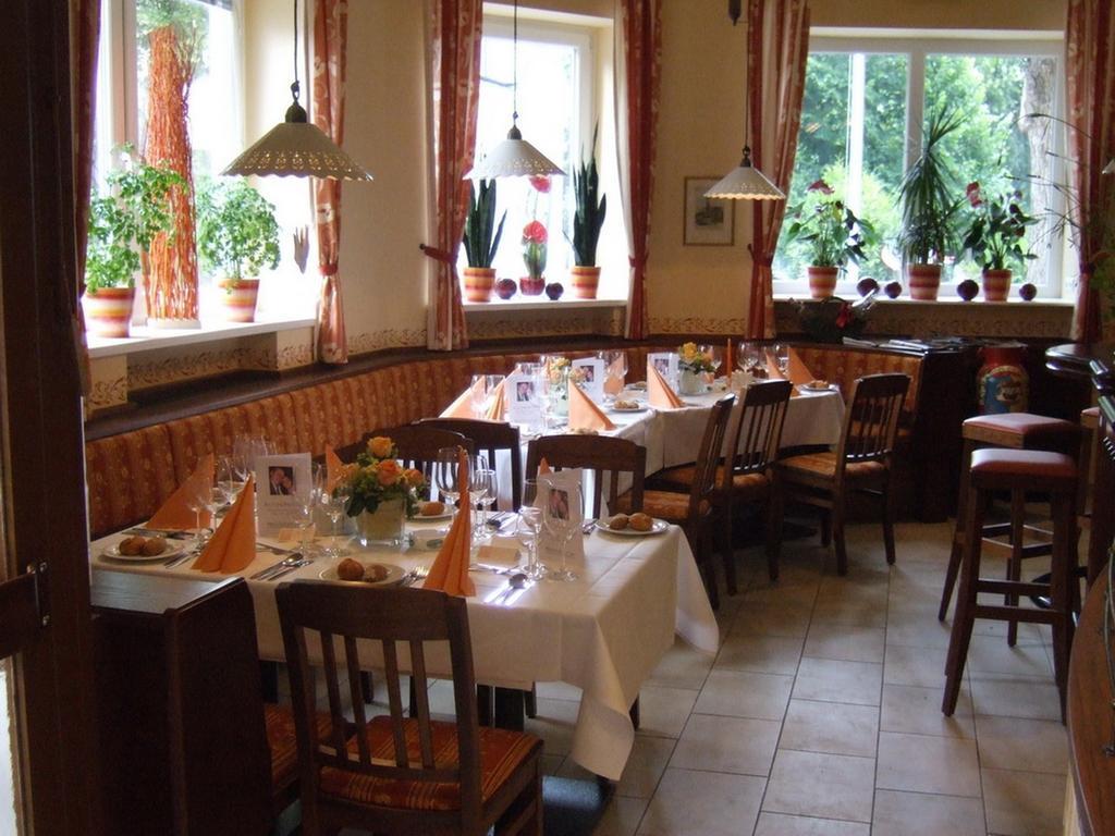Hotel-Gasthof Martinek Baden Luaran gambar