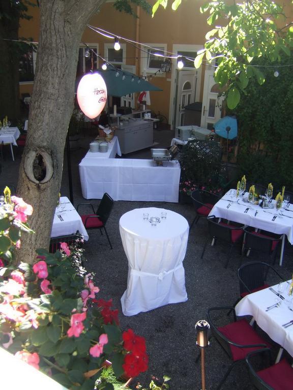 Hotel-Gasthof Martinek Baden Luaran gambar