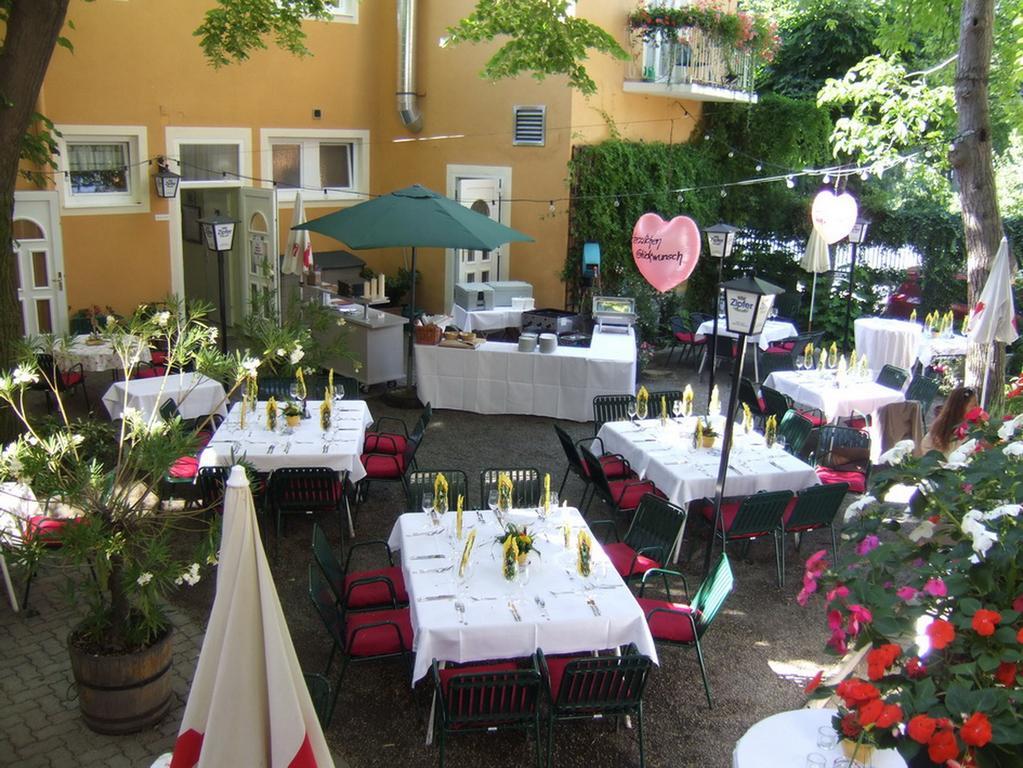 Hotel-Gasthof Martinek Baden Luaran gambar