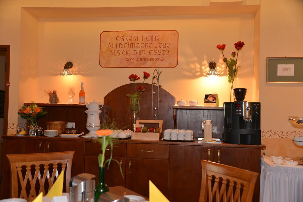 Hotel-Gasthof Martinek Baden Luaran gambar