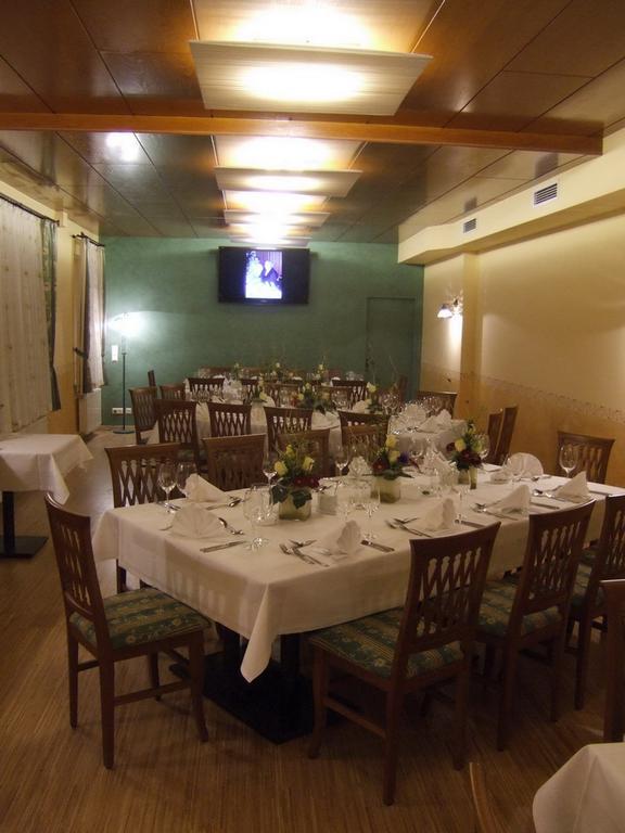 Hotel-Gasthof Martinek Baden Luaran gambar
